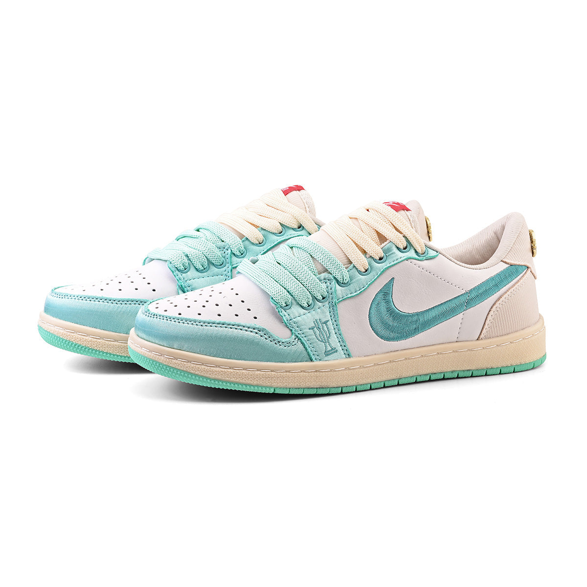 Tênis Nike Air Jordan 1 Retro Low OG Trophy Room Away