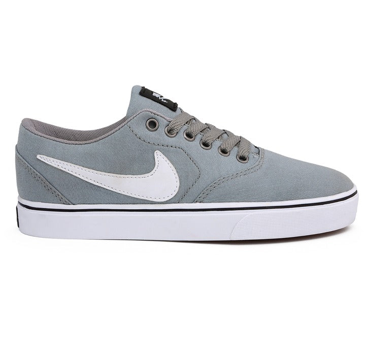 Tênis Nike SB Charge